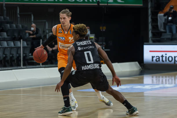 员的惯常评 员的惯常评